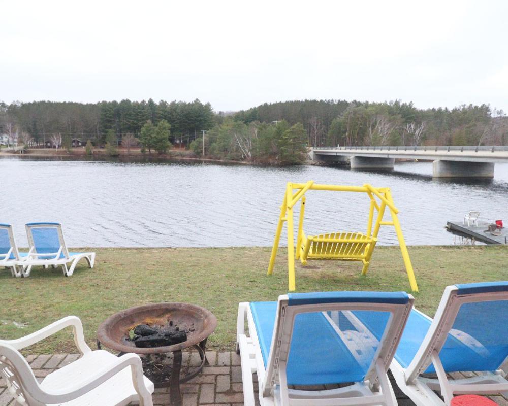 Algonquin Lakeside Inn Dwight Zewnętrze zdjęcie