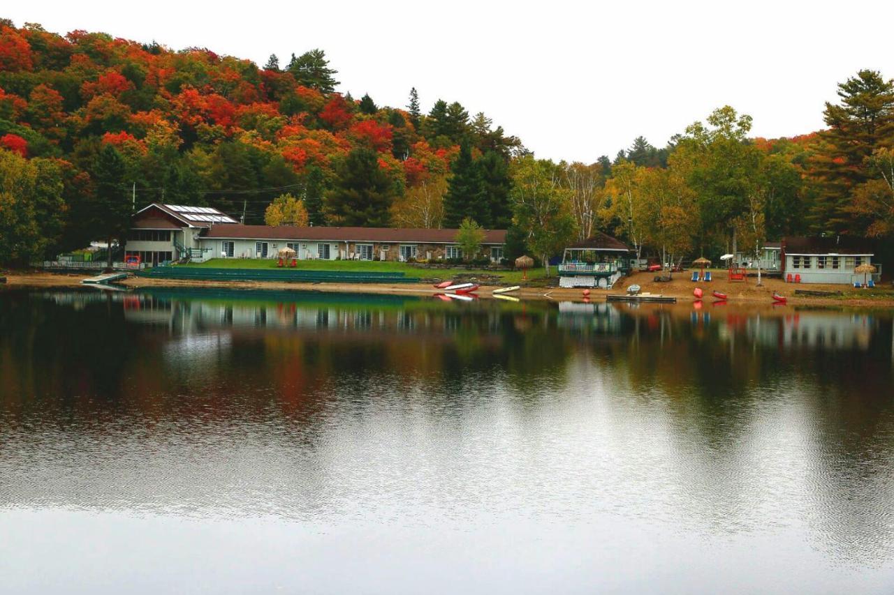 Algonquin Lakeside Inn Dwight Zewnętrze zdjęcie
