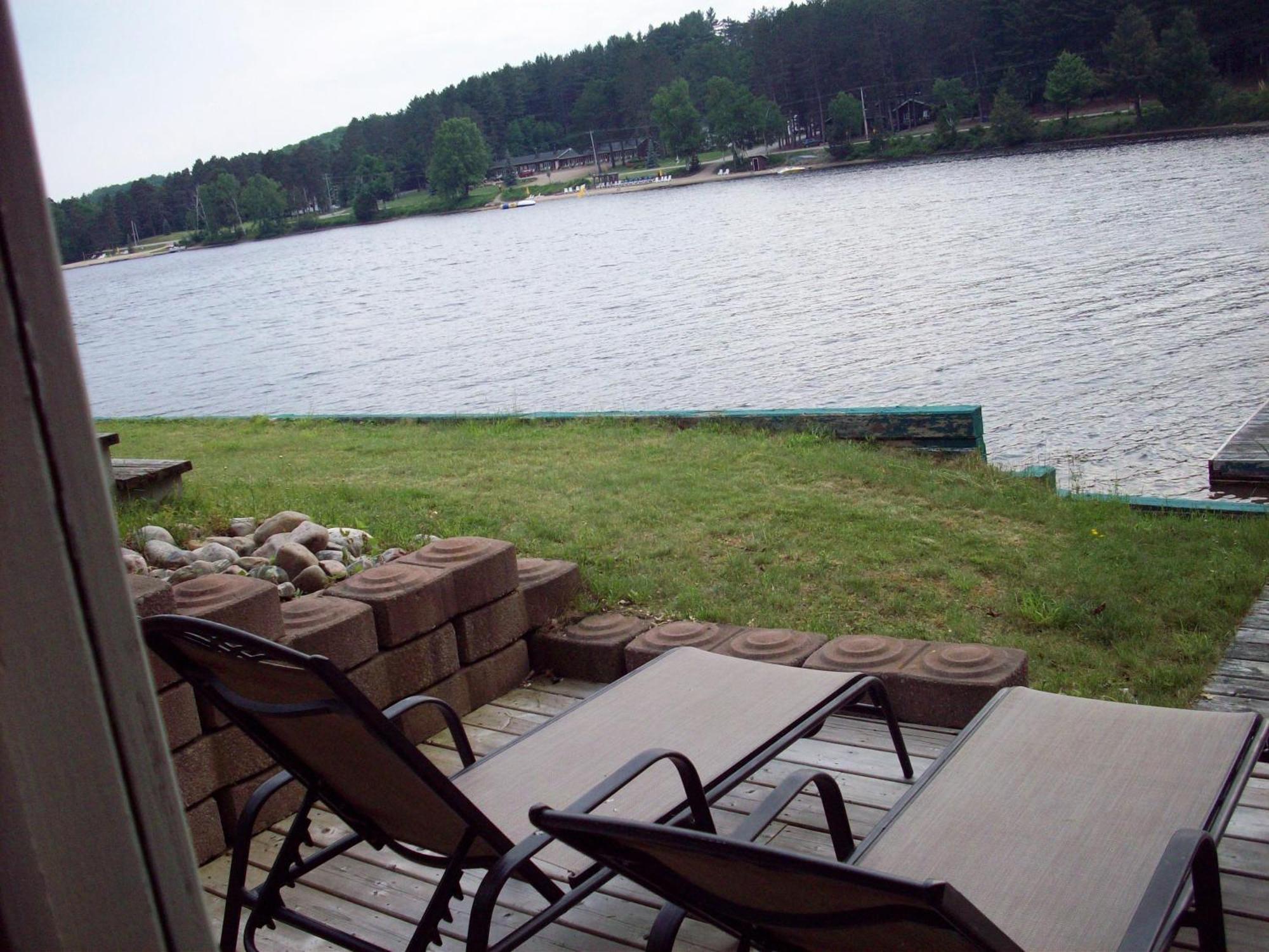 Algonquin Lakeside Inn Dwight Zewnętrze zdjęcie
