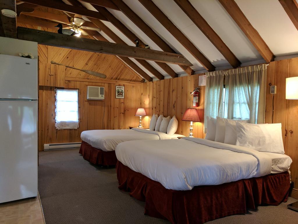 Algonquin Lakeside Inn Dwight Zewnętrze zdjęcie